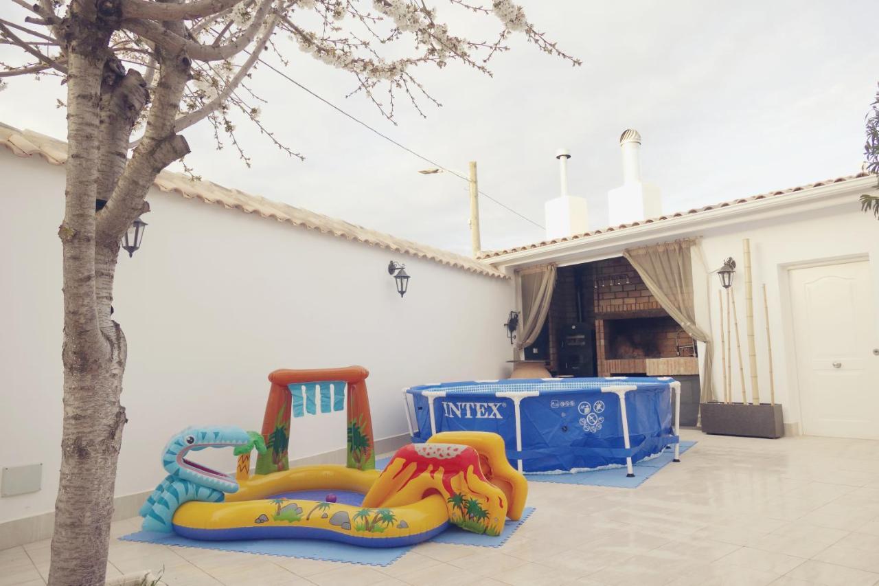 Casa Rural Ideal Para Escapadas Con Barbacoa Y Spa Tinarejos Exterior photo